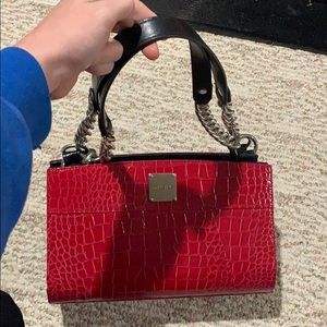 Miche purse with 7 detachable covers